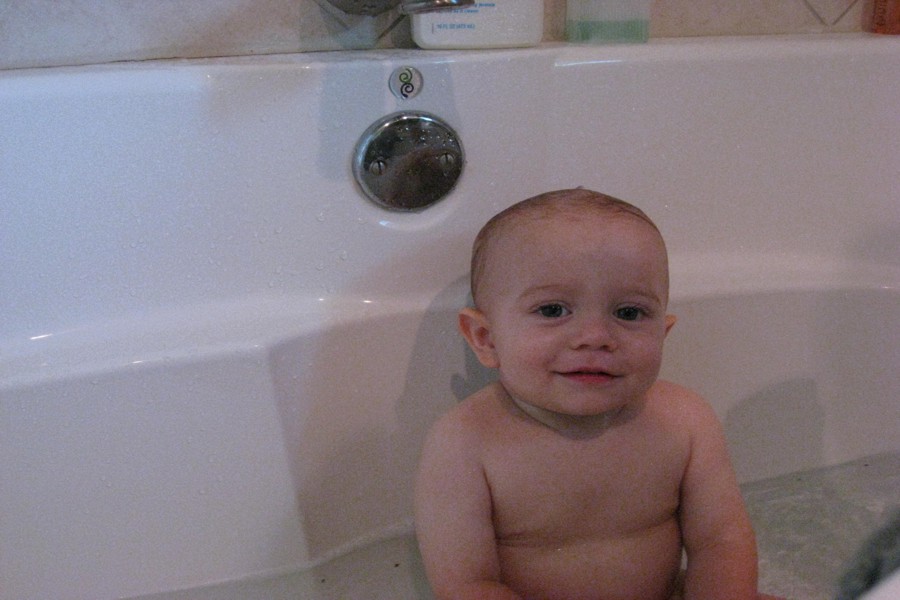 ../image/day 1 dean bathtime  5.jpg